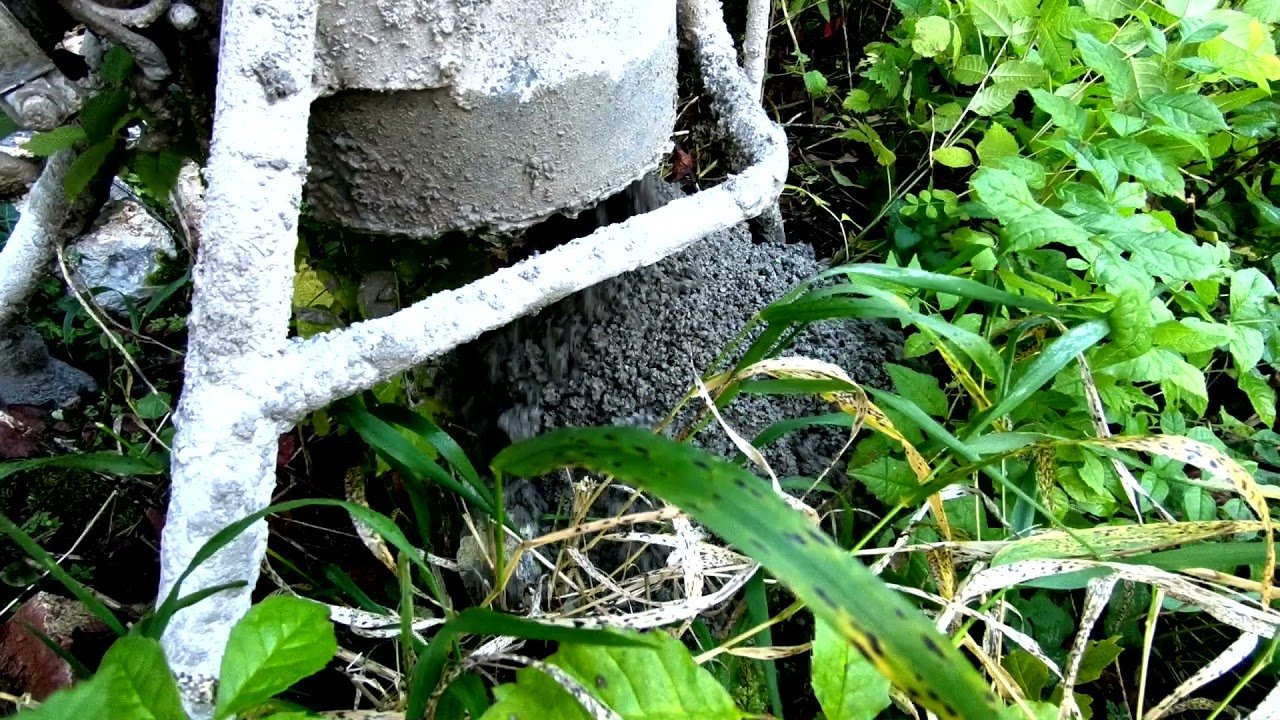 KR Shitting Concrete