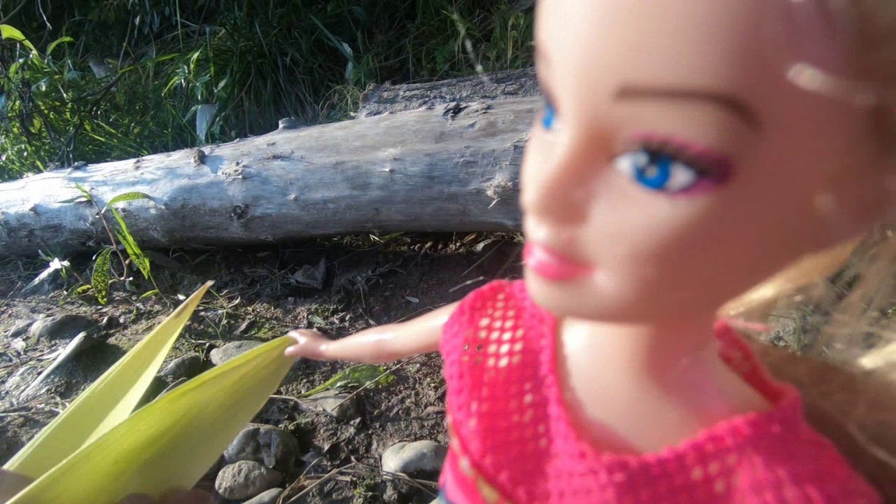 KR Barbie se zbudi